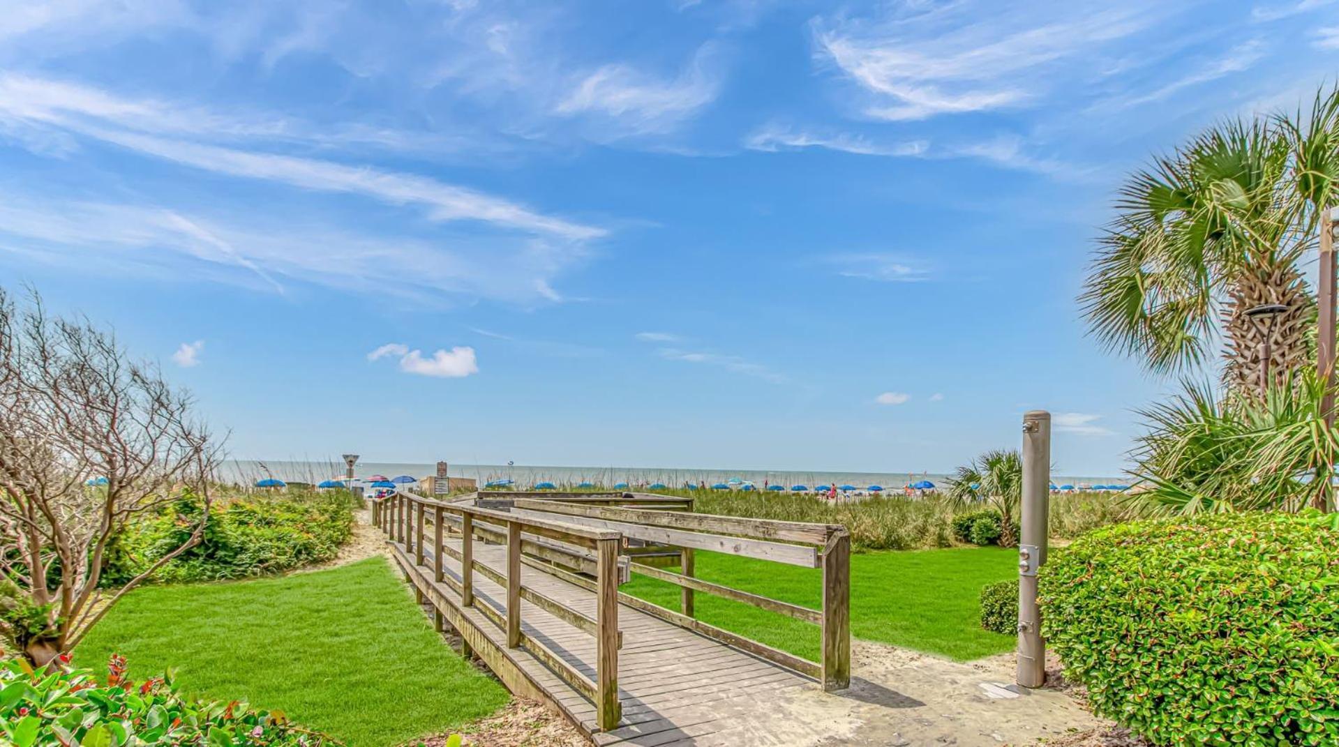 Gorgeous Oceanfront 3 Bedroom Condo! Sleeps 10 Guests! Compass Cove Mariner Tower 1217 Myrtle Beach Exterior photo