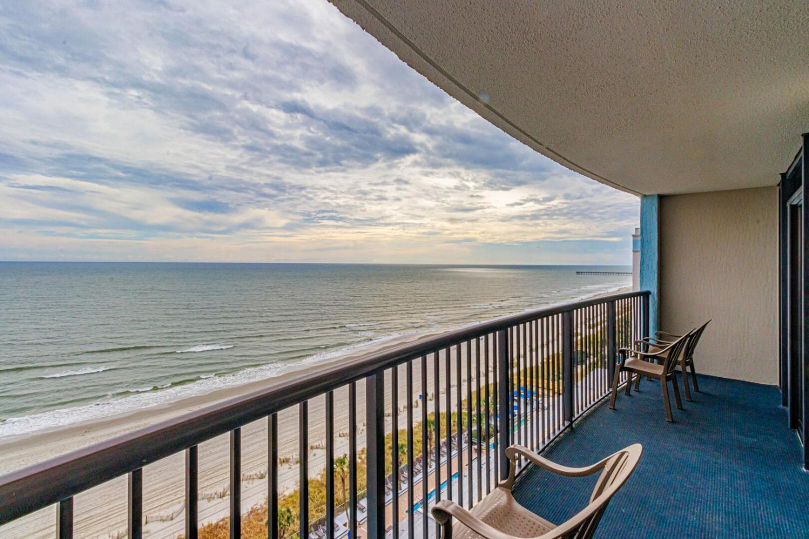 Gorgeous Oceanfront 3 Bedroom Condo! Sleeps 10 Guests! Compass Cove Mariner Tower 1217 Myrtle Beach Exterior photo